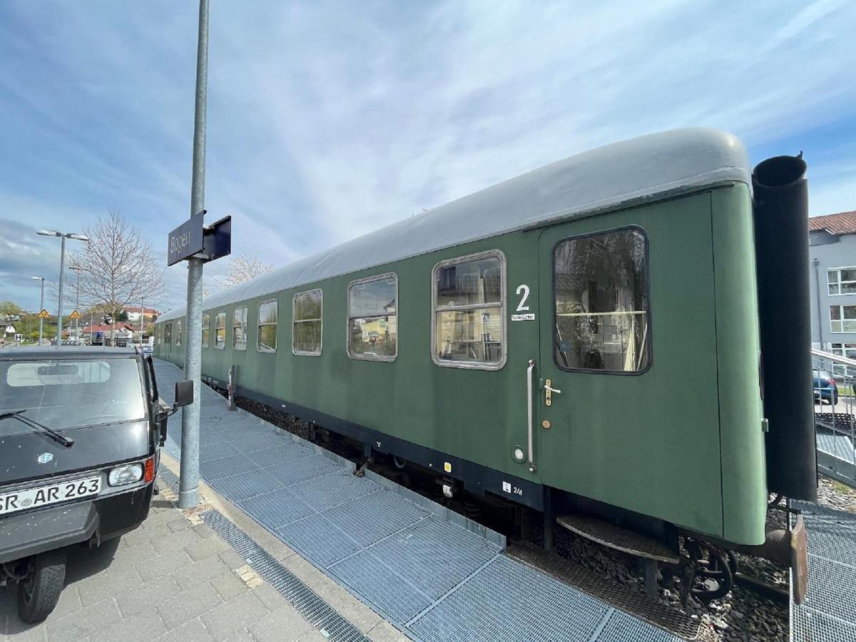 Uebernachten Im Nostalgischen Bahnwaggon โบเจิน ภายนอก รูปภาพ
